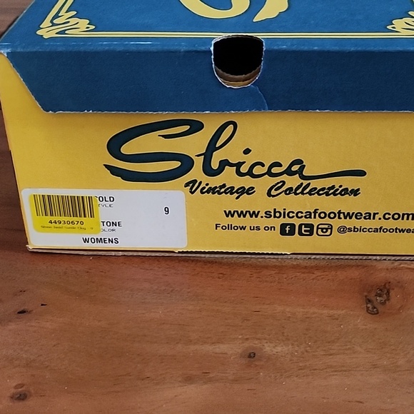 Sbicca Sandals Grey suede New - Picture 11 of 12